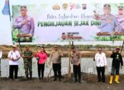 Polri Lestarikan Negri, Polres Brebes Tanam Mangrove di Pesisir Pantai.