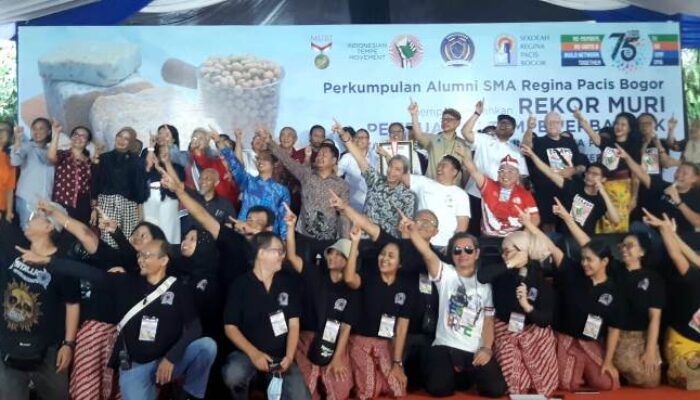 Ini Kemeriahan HUT ke 75 Sekolah Regina Pacis, Raih Rekor MURI Pembuatan Tempe Terbanyak