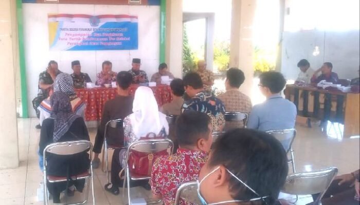 Panitia Pengisian Staf Parangkat Desa Pagojengan Berikan Petunjuk Tata Tertib