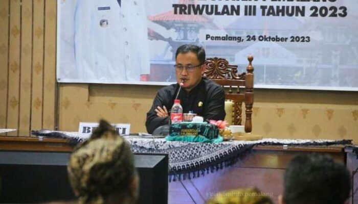 Mansur Hidayat Bupati Pemalang Dorong Peningkatan Layanan Infrastruktur