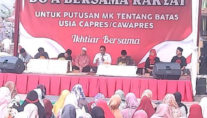 Warga Brebes Gelar Doa Bersama Memohon MK Mengabulkan Putusan Batas Usia Capres dan Cawapres 