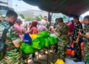 Ribuan Paket Sembako di Bagikan Pasca Upacara HUT TNI di Monas