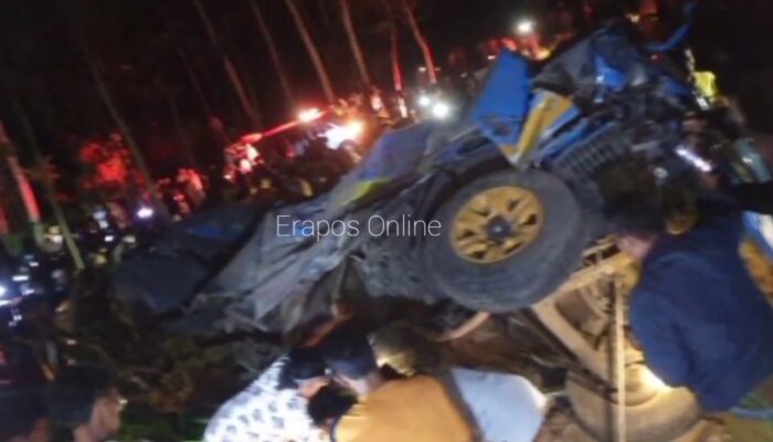 Minibus Ditabrak Kereta Probowangi, 11 Meninggal Dunia