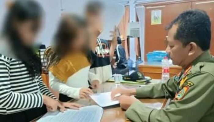 Kos-sosan Esek-esek Digerebek Petugas Gabungan