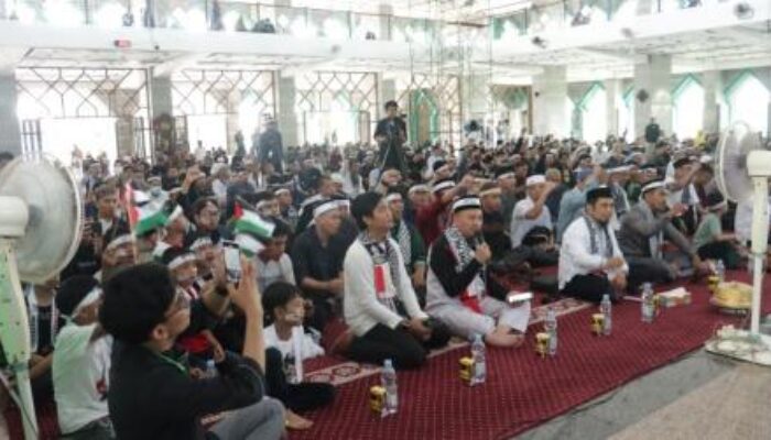 Ribuan Peserta Munajat Bela Palestina di Makassar Serukan Boikot Produk Israel dan Gerakan Julid Fisabilillah