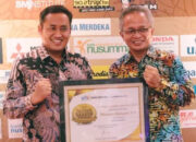 Bupati Pemalang Terima Penghargaan Satria Leader Award dalam Kategori Satria Digitalis