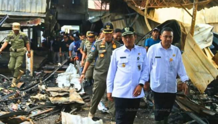 Pasca Kebakaran, Bupati Pemalang Instruksikan Kepala OPD Gercep Melakukan Penanganan