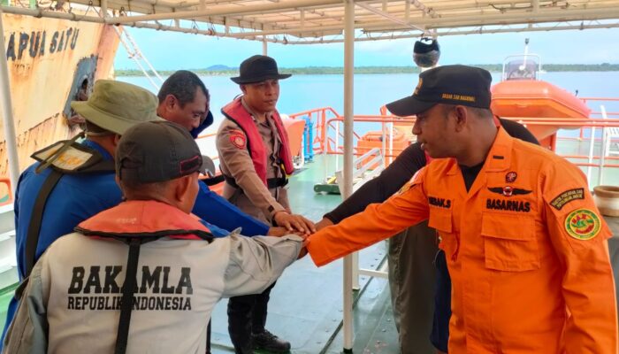 Bakamla RI Bersama Tim Sar Gabungan Cari ABK Kapal Terjatuh di Kei Besar