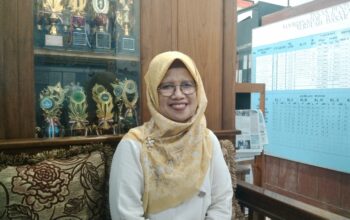 Dengan Berbagi Sembako, SD Negeri 02 Jatirejo Berbagi Kebahagiaan Di Bulan Ramadhan 