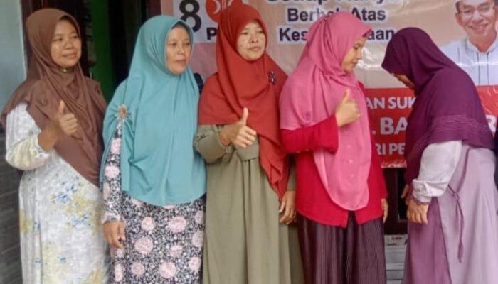 Ratusan Nasi Kotak Dibagikan Oleh Rizal Bawazier