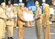 Bupati Pemalang Serahkan Kenaikan Pangkat Ratusan ASN