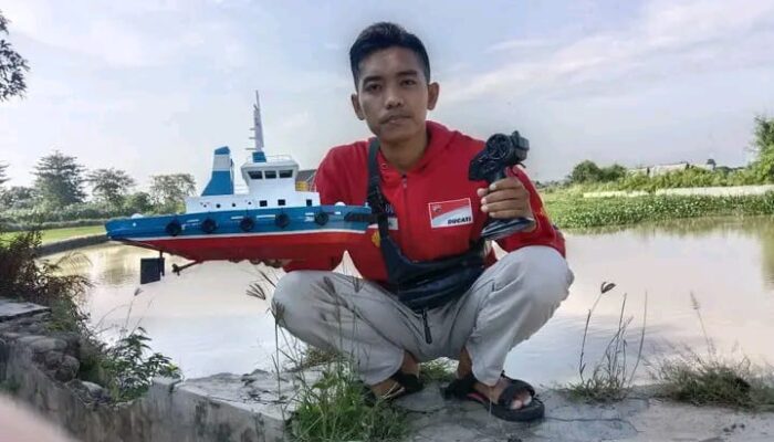 Miniatur Kapal Remote Buatan Pemalang Banyak Diminati di Daerah Lain 