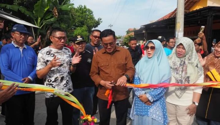 Bupati Pemalang Resmikan Jalan Beton Baru, Wujud Kemajuan Infrastruktur di Desa Kendalsari