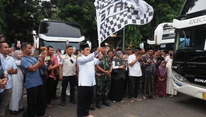 Bupati Pemalang Lepas Pemberangkatan 708 Calon Jamaah Haji Tahun 2024