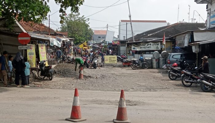 Pemkab Pemalang Bergerak Cepat Perbaiki Jalan Rusak di Pasar Comal