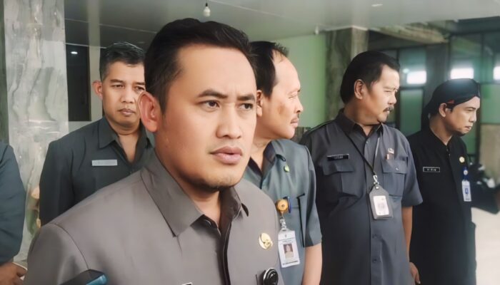 Didemo Warga, Bupati Pemalang Batalkan Pembangunan TPA Di Purana