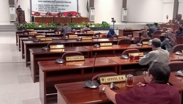 DPRD Gelar Rapat Paripurna, Bupati Berikan Jawaban Eksekutif MULYA Terhadap Pandangan Umum Fraksi DPRD Pemalang 