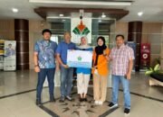 PTPN IV Regional 4 Berikan Beasiswa kepada Mahasiswa UNJA dan UIN