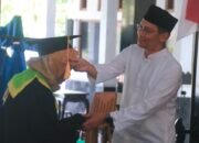 Di Kabupaten Pemalang, Sekolah Lansia Abata Wisuda 81 Mahasiswa