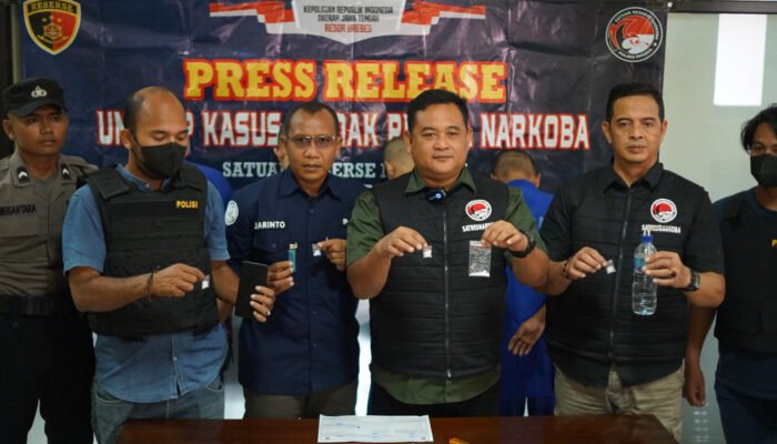 Polisi Grebek Empat Pelaku Pesta Sabu di Brebes