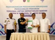 PTPN IV Regional III dan KSOP Kelas II Pekanbaru mengikat Perjanjian Penggunaan Perairan untuk TUKS ITMS Siak