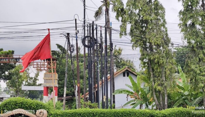 Kabel Optik di Kabupaten Pemalang Semrawut, Pemkab Pemalang Tutup Mata?