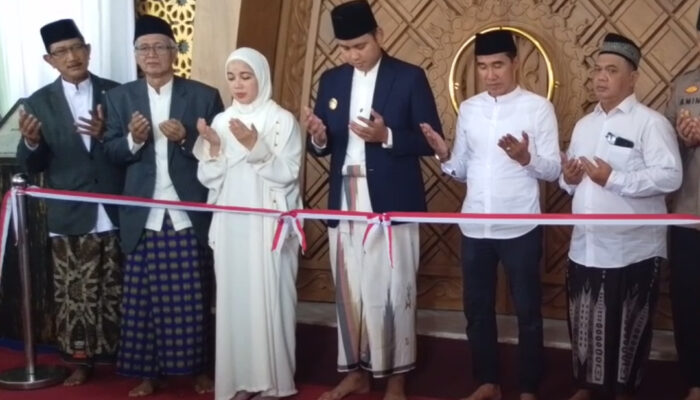 Ruang Utama Masjid Agung Kendal Sudah Dapat Digunakan Untuk Kegiatan Ibadah