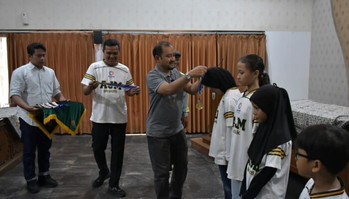 Bupati Pemalang Apresiasi AJM Aquatic, Minta Pengurus Tak Lelah Bina Atlet Renang