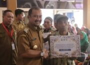 1.100 Buruh Tani Cengkeh Pemalang Terima BLT DBHCHT Tahap I