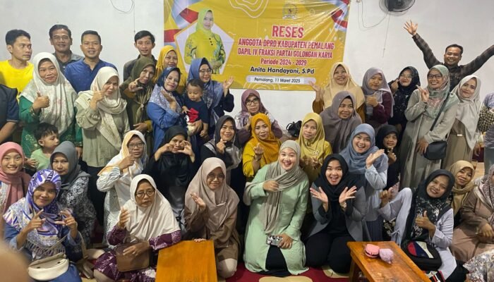 Anita Anggota DPRD Pemalang F- Partai Golkar Serap Aspirasi Ratusan Warga Dalam Reses