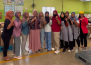 1.330 Pekerja Pabrik Rokok Di Kabupaten Kendal Terima BLT DBHCHT Tahap Pertama Tahun 2025
