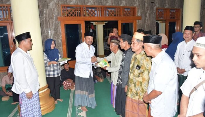 Bupati Dan Wakil Bupati Pemalang Gelar Tarawih dan Silaturahim di Masjid Baitul Muttaqin Kelangdepok