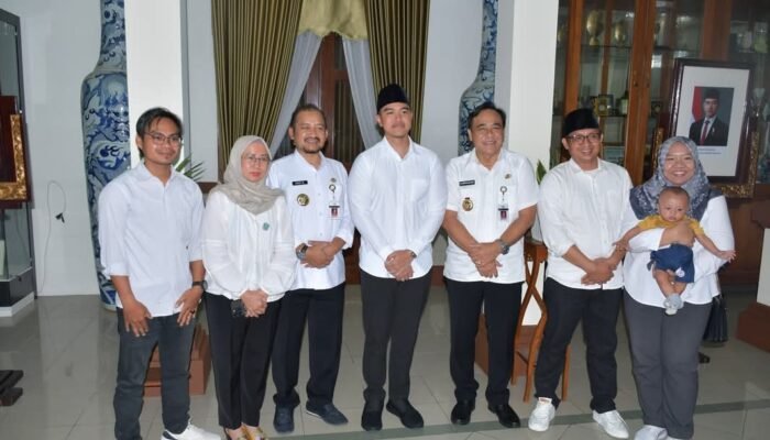 Kaesang Pangarep Sambangi Pemalang, Jajaki Potensi Daerah dan Tawarkan Dukungan ke Bupati Anom Widiyantoro 