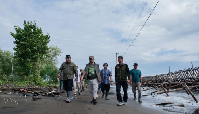 Bupati Pemalang Tegaskan Prioritas Atasi Banjir Rob di Pemalang, Minta Dukungan Pusat