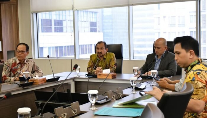 Tingkatkan IPM, Bupati Pemalang Usulkan Pembangunan Sekolah Unggulan Garuda