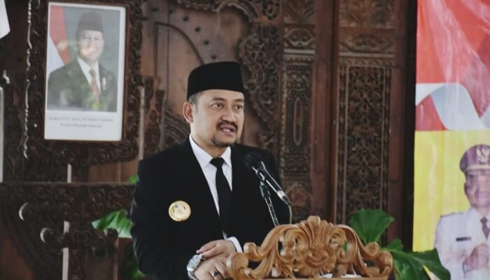 Bupati Anom Bekali CPNS Pemalang dengan Visi “An-Nur” dan Misi “Resik, Hijau, Apik”