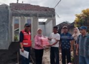 Ketua TP PKK Pemalang Serahkan Bantuan untuk Warga Korban Rumah Roboh di Banjarmulya