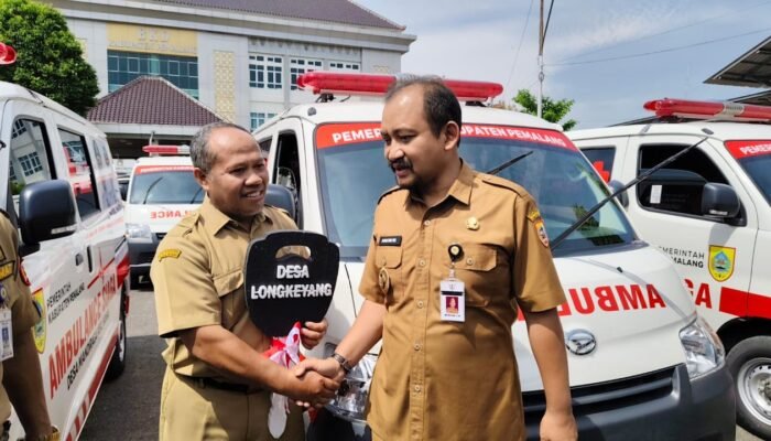 Warnai Pencanangan BBGRM Bupati Pemalang Berikan Berbagai Bantuan