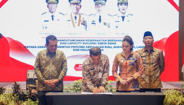 Jateng Perkuat Ekonomi Regional: Gandeng Tiga Provinsi Senilai Rp7 Triliun