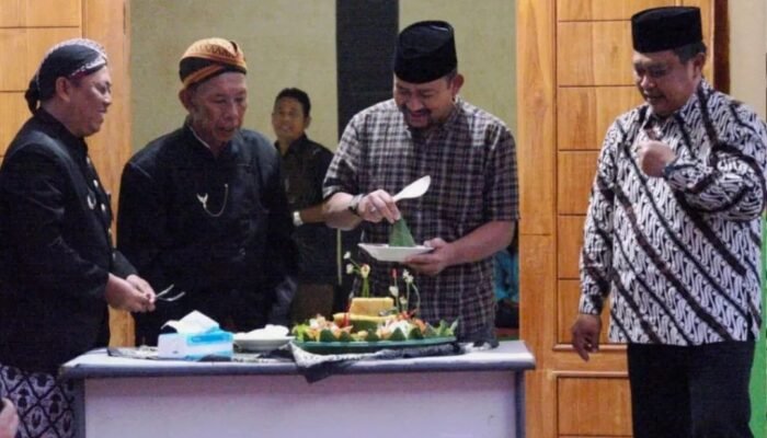 Bupati Anom Hadiri Ruwat Desa Cikendung, Simbol Syukur dan Sinergi Pemerintah-Masyarakat