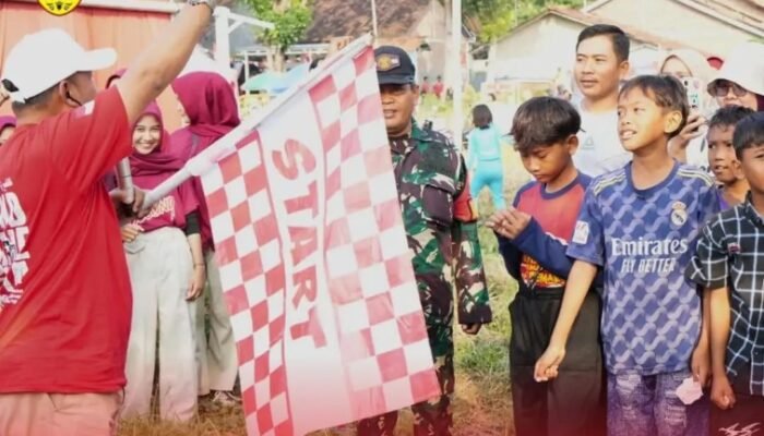 Bupati Anom Lepas Ribuan Peserta Jalan Sehat di Wanarejan Selatan