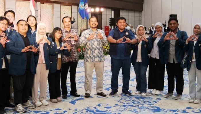 Bupati Anom Minta Mahasiswa KKN Undip Bantu Implementasi Program di Desa