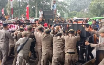Demo ke Balaikota, DPD Mapancas Minta Tender Rehabilitasi GOR Pajajaran Dibatalkan