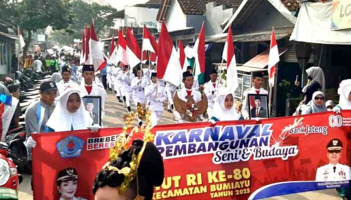 Karnaval HUT RI ke-80 Bumiayu, Merdeka, Kreatif, Bersatu dan Penuh Kebersamaan
