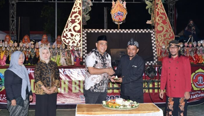 Pemkab Pemalang Dukung Sedekah Bumi, Wabup Nurkholes Hadiri Pagelaran Wayang Golek