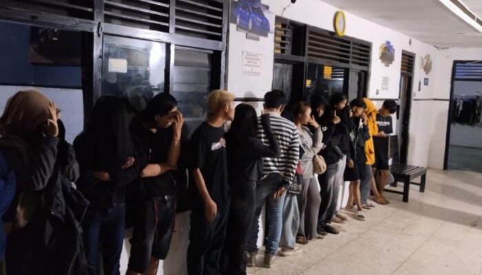 Razia Gabungan Satpol PP Pemalang Amankan 15 Orang Muda Muda Di Comal