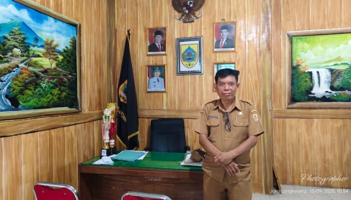 Seniman Tak Terduga di Balik Seragam Loreng, Anggota TNI Korem Wijaya Kusuma Ubah Dinding Jadi Karya Seni