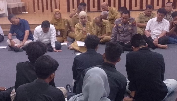 Penanganan Sampah Hingga Kerusakan Lingkungan Hidup Jadi Topik Audensi BEM Kendal dengan Bupati  Kendal