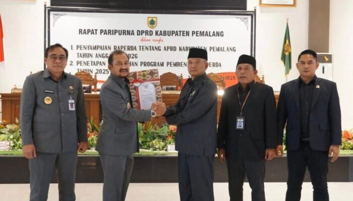 DPRD Gelar Rapat Paripurna Bahas Raperda APBD 2026 dan Perubahan Program Pembentukan Perda