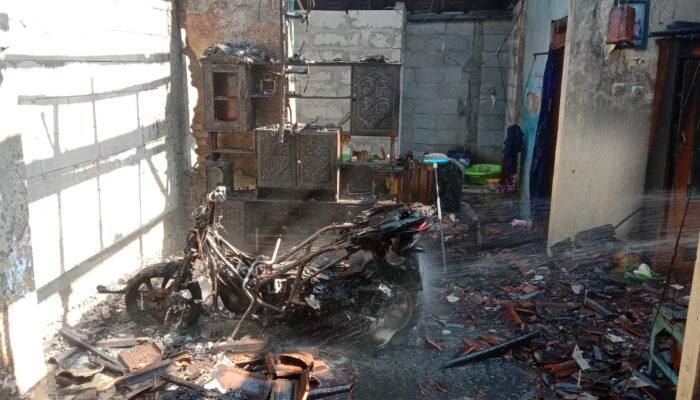 Si Jago Merah Mengamuk Lagi, Satu Rumah Hangus Dilalapnya, Kerugian Capai Ratusan Juta Rupiah